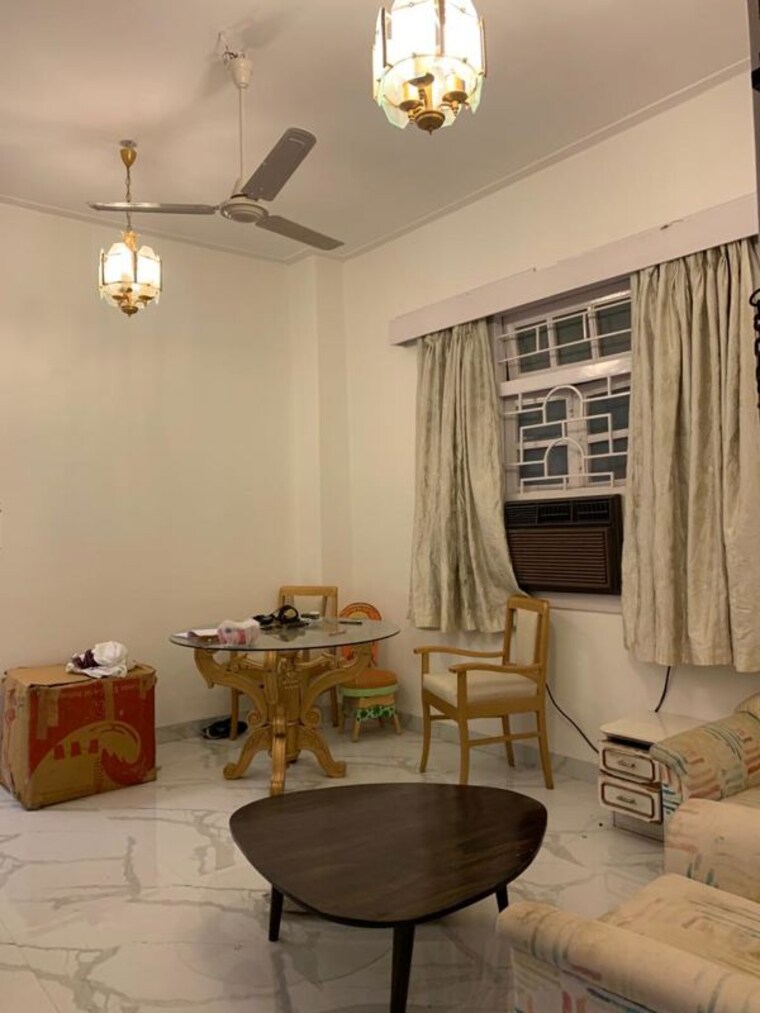 Living Room, jorawar-bhavan 1 Bedroom 360 Sq.Ft. Apartment In Marine Lines Mumbai 10040596