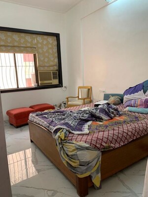 Bedroom in 1 BHK Apartment at Jorawar Bhavan, Marine Lines – for Rent