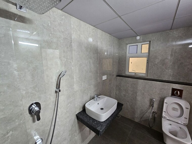 Attached Bathroom, aurobindo-the-regent 3 Bedroom 1585 Sq.Ft. Apartment In Kondapur Hyderabad 10068434