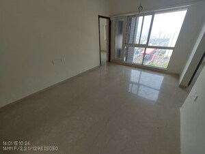 Room in 2 BHK Apartment at Omkar Signet, Malad East – for Rent