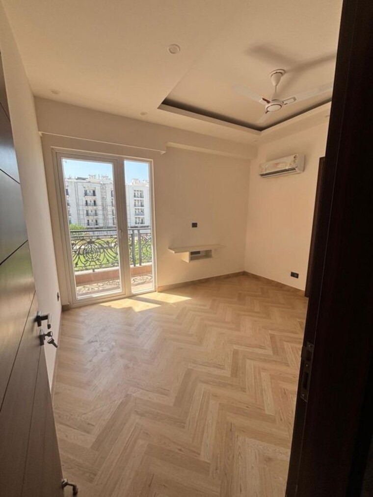 Bedroom, raj-one-good-earth 3 Bedroom 1620 Sq.Ft. Apartment In Sector 71 Gurgaon 10068483