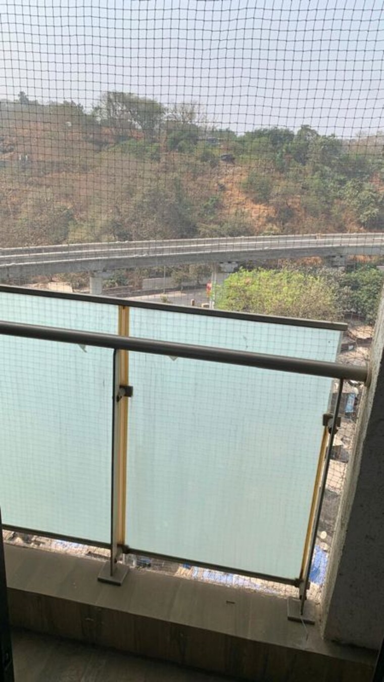 Balcony, hubtown-hill-crest 1.5 Bedroom 737 Sq.Ft. Apartment In Andheri East Mumbai 9193045