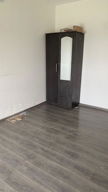 Room in 1.5 BHK Apartment at Hubtown Hill Crest, Andheri East – for Sale