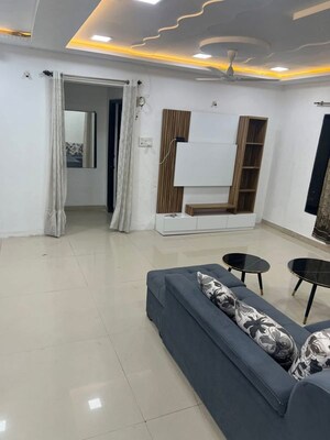 Bedroom in 1.5 BHK Apartment at Dedhia Estate, Matunga East – for Rent