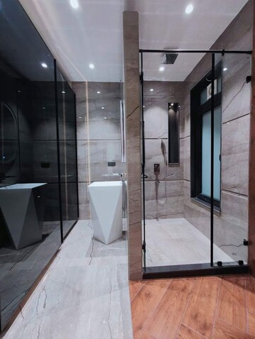 Bathroom in 5 BHK Builder Floor at TDI The Grand Retreat, Sector 88 – for Sale