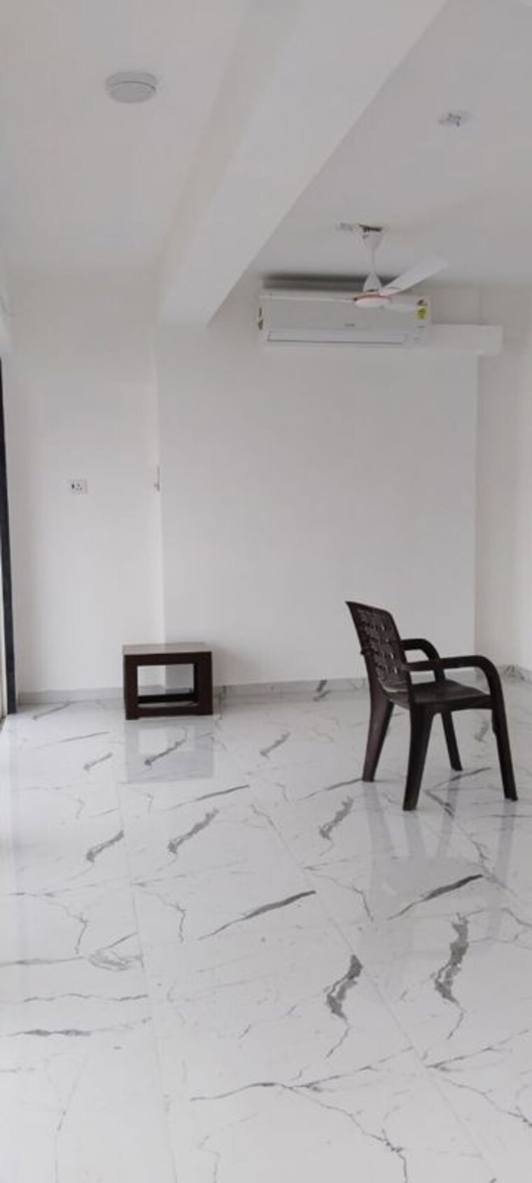 Living Room, sugee-atharva 2 Bedroom 858 Sq.Ft. Apartment In Prabhadevi Mumbai 10068584