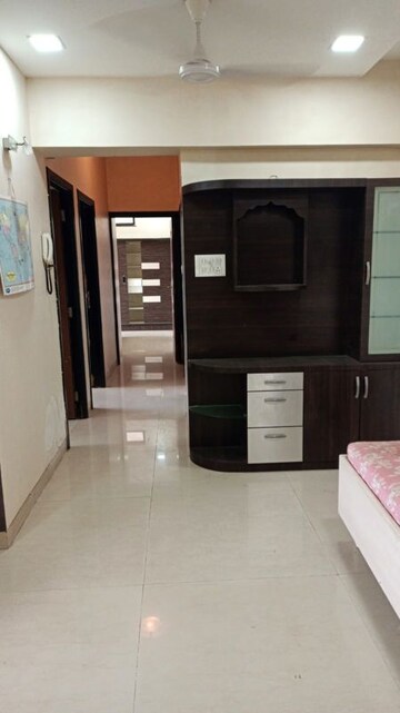 3 BHK Apartment For Rent in K Raheja Heights, Malad East