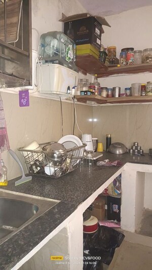 Master Bedroom in 2 BHK Builder Floor at Malviya Nagar – for Rent