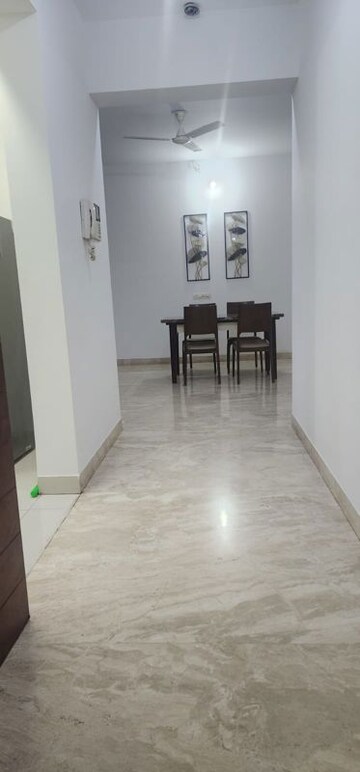 Room in 3 BHK Apartment at Marvel Azure, Hadapsar – for Rent