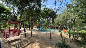 Gym in 2 BHK Apartment at DLF Exclusive Floors, Sector 53 – for Rent