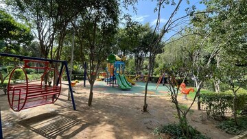 Gym in 2 BHK Apartment at DLF Exclusive Floors, Sector 53 – for Rent