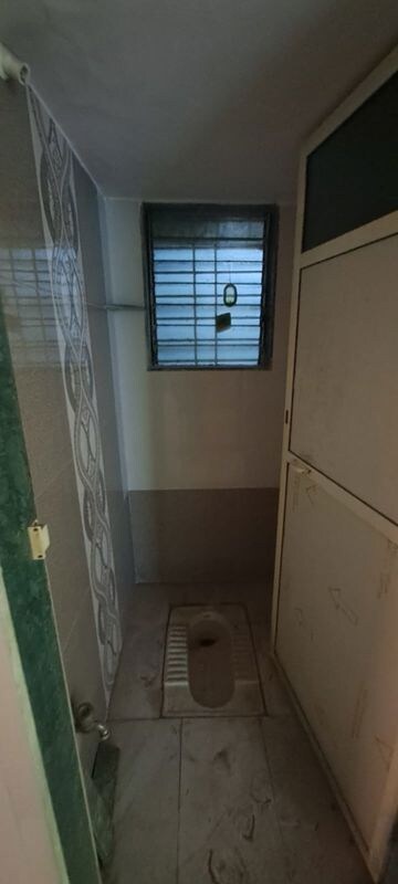 Bathroom in 1.5 BHK Apartment at Yamuna Malhari Ghorpade Arcade, Badlapur East – for Rent