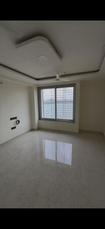 Room in 2 BHK Apartment at New Mhada Colony Powai, Powai – for Rent