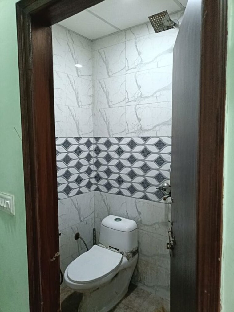 Bathroom, ml-73-avenue 2 Bedroom 980 Sq.Ft. Builder Floor In Sector 73 Noida 10068838