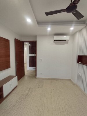 Room in 2 BHK Builder Floor at Birla Navya, Sector 63a – for Sale