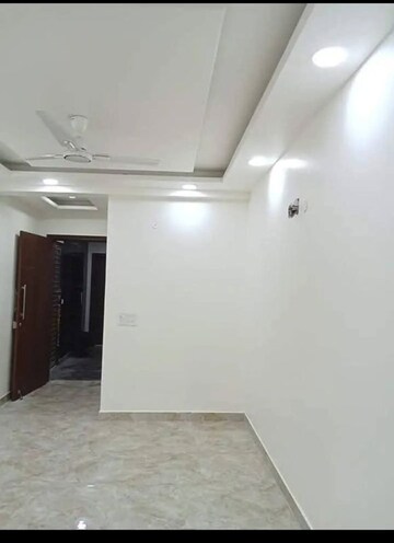 Room in 1 BHK Builder Floor at Saket – for Rent
