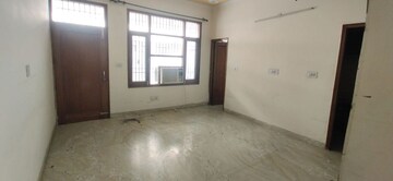 2 BHK Builder Floor For Rent in Sector 16