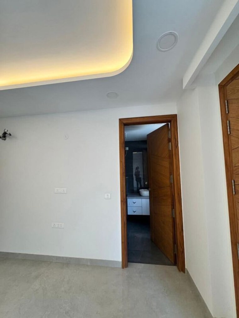 Room, saket 3 Bedroom 12000 Sq.Ft. Builder Floor In Saket Delhi 10068896