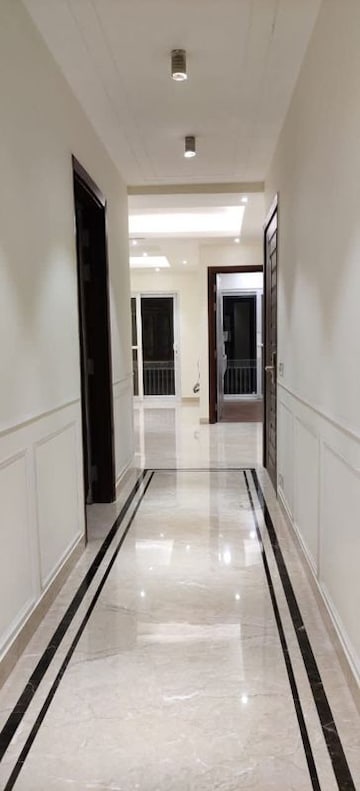 Building Lobby in 3 BHK Builder Floor at Saket – for Rent