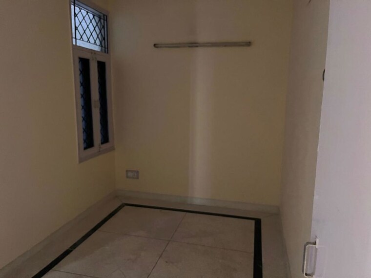 Room, sushant lok ii 3 Bedroom 1850 Sq.Ft. Apartment In Sushant Lok ii Gurgaon 10060890