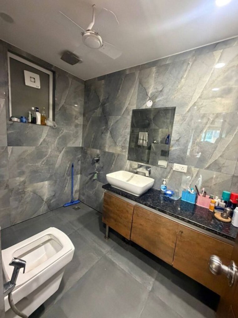 Team Area, saket 1 Bedroom 500 Sq.Ft. Builder Floor In Saket Delhi 10069018