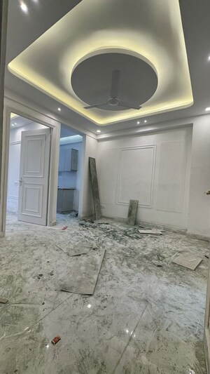 Building Lobby in 1 BHK Builder Floor at Palm Residency Chhatarpur, Chattarpur – for Rent