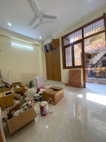 Master Bedroom in 2 BHK Builder Floor at Chattarpur – for Rent