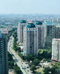 4 BHK + Servant Room Apartment For Rent in DLF Trinity Towers
