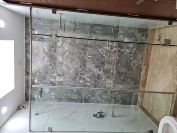 Master Bedroom in 4 BHK Apartment at Delhi Blue Apartments, Sarojini Nagar – for Rent