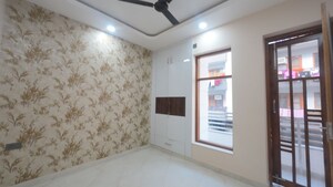 Room in 3 BHK Builder Floor at Puri Kohinoor, Sector 89 – for Sale
