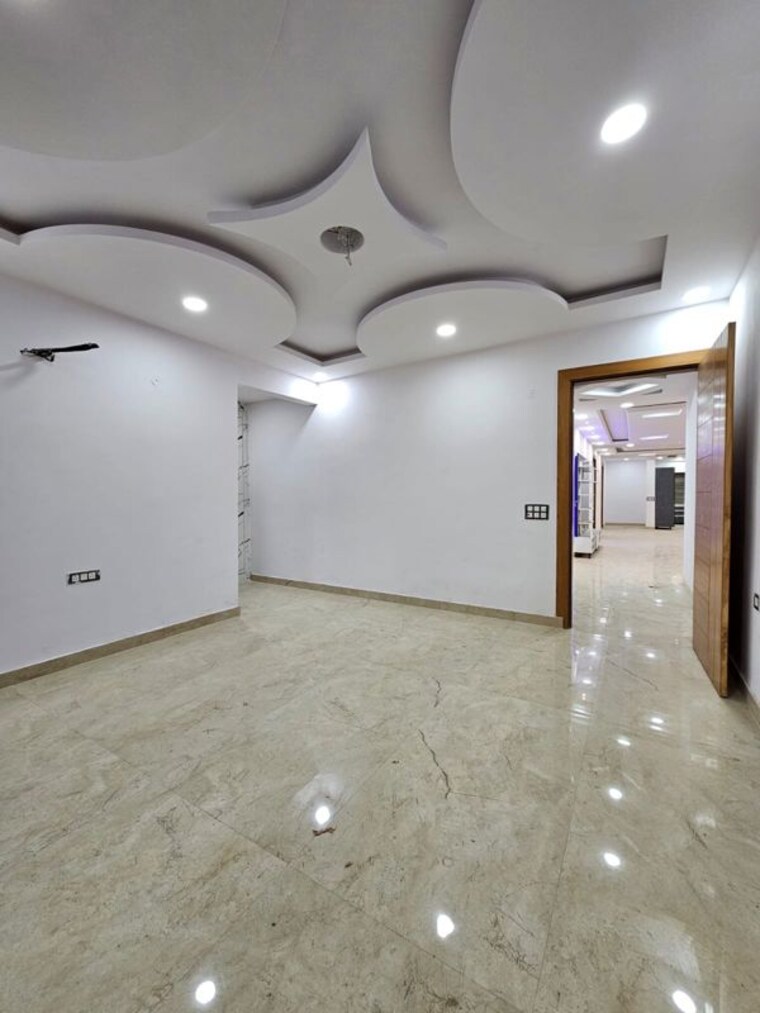 Room, tdi-the-retreat 4 Bedroom 360 Sq.Yd. Builder Floor In Sector 89 Faridabad 10069078