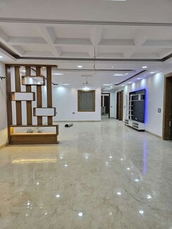 4 BHK + Pooja Room,Servant Room Builder Floor For Sale in TDI The Retreat