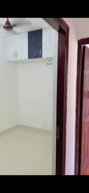 Room in 2.5 BHK Apartment at Radhey Krishna Casa Green I, Sector 16 Greater Noida – for Sale