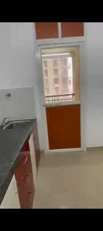 Furnished Amenities in 2 BHK Apartment at DB Orchid Ozone, Dahisar East – for Rent