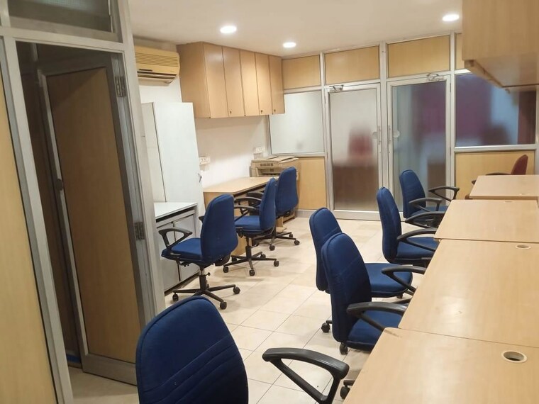 Team Area, atlanta-centre Commercial Office Space 400 Sq.Ft. In Goregaon East Mumbai 10069086