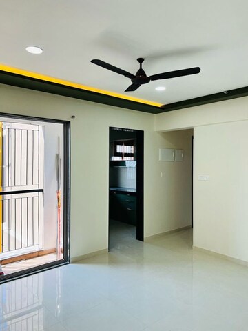 Room in 1 BHK Apartment at Runwal Eirene, Balkum Pada – for Rent