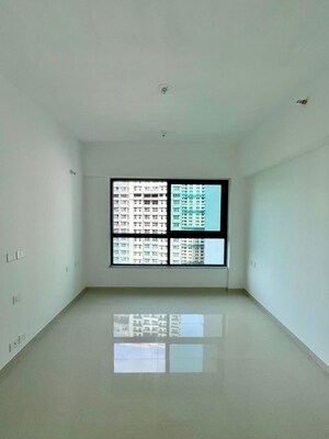 2 BHK Apartment For Sale in Kalpataru Immensa, Kolshet Road
