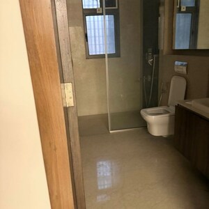 Room in 4 BHK Apartment at Sunteck Signia Pearl, G Block Bkc – for Rent