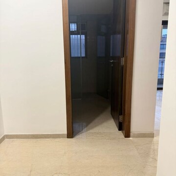 Room in 4 BHK Apartment at Sunteck Signia Pearl, G Block Bkc – for Rent