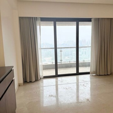 Room in 4 BHK Apartment at Sunteck Signia Pearl, G Block Bkc – for Rent