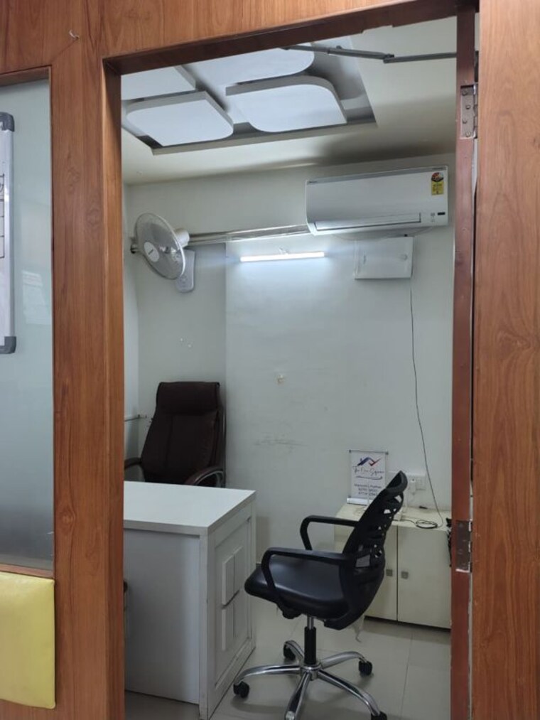 Team Area, shivalik-satyamev Commercial Office Space 740 Sq.Ft. In Bopal Ahmedabad 10069612