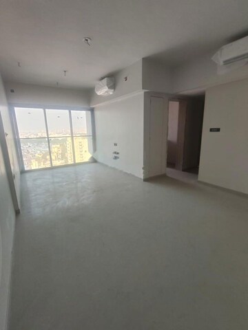 Room in 2 BHK Apartment at Rustomjee Paramount, Khar West – for Sale