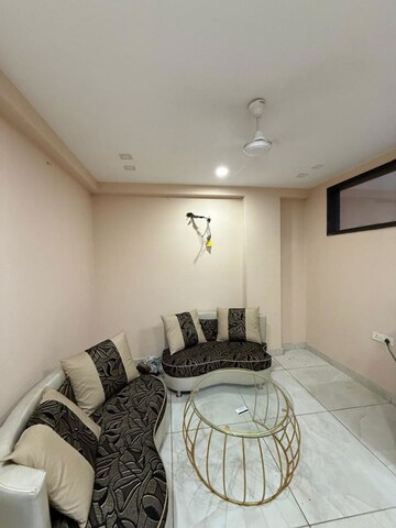 Team Area in 2 BHK Builder Floor at Suncity – for Rent