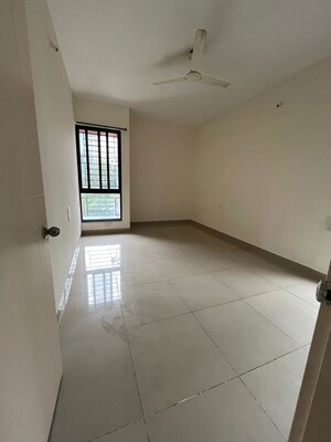 Room in 2 BHK Apartment at Nanded City Madhuvanti, Sinhagad Road – for Sale