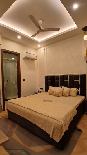 Bedroom in 3 BHK Builder Floor at Sector 71 – for Sale