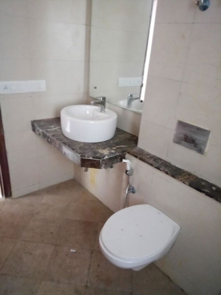 Bathroom, jaypee-greens-star-court 2 Bedroom 1706 Sq.Ft. Apartment In Jaypee Greens Greater Noida 10069852