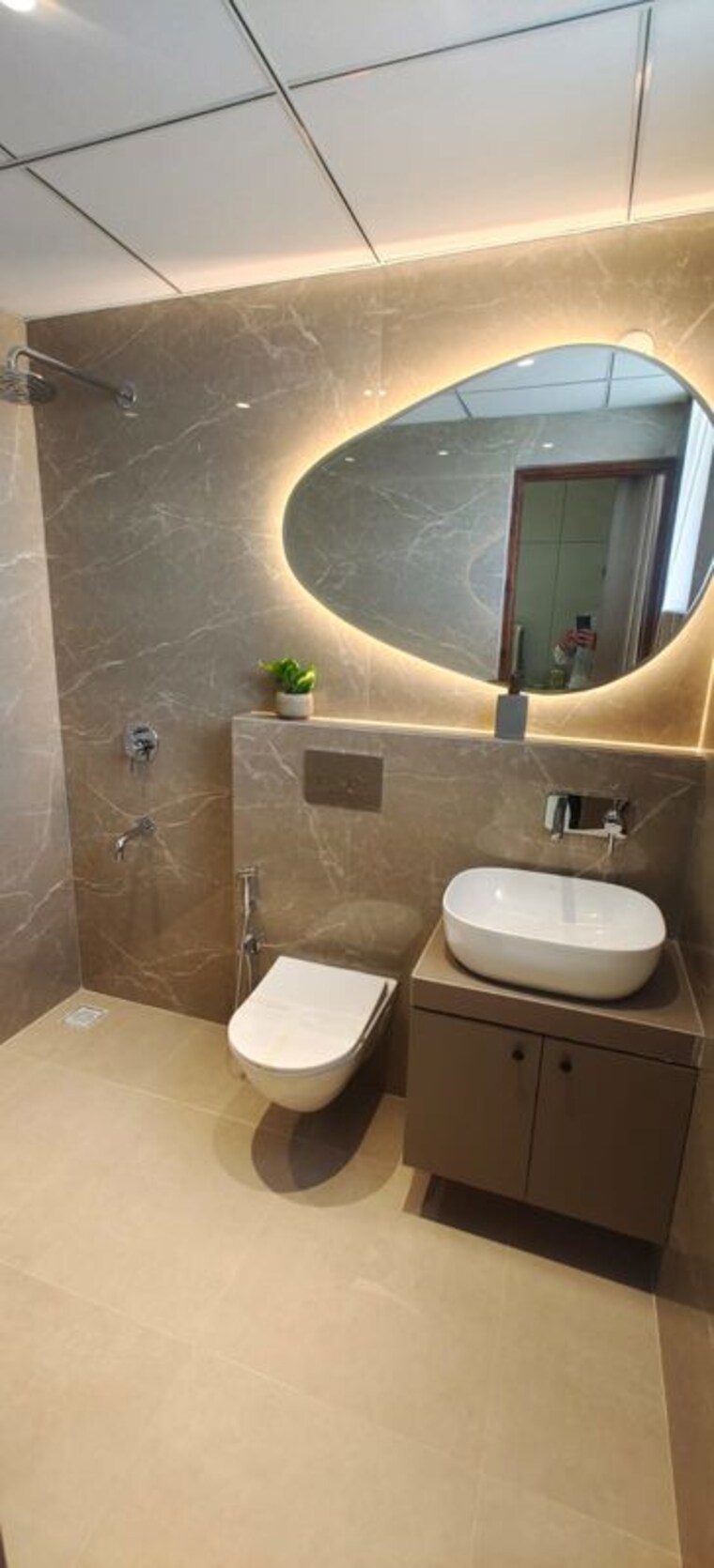 Bathroom, skyline-elevate 3 Bedroom 1700 Sq.Ft. Apartment In Ramgarh Bhudda Zirakpur 10069854