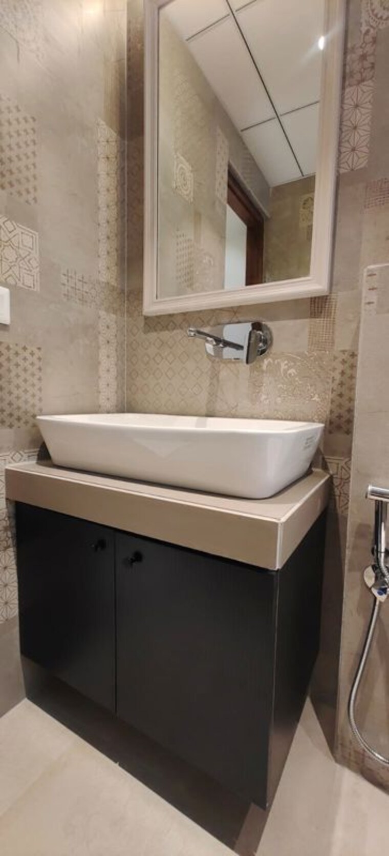 Bathroom, skyline-elevate 3 Bedroom 1700 Sq.Ft. Apartment In Ramgarh Bhudda Zirakpur 10069854