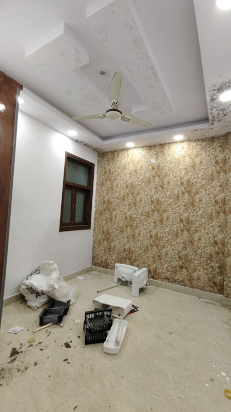 Living Room, govindpuri 3 Bedroom 100 Sq.Yd. Builder Floor In Govindpuri Delhi 10060955