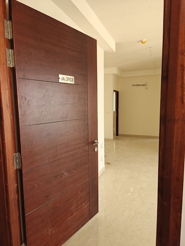 Room in 3 BHK Apartment at Aurobindo The Regent, Kondapur – for Sale